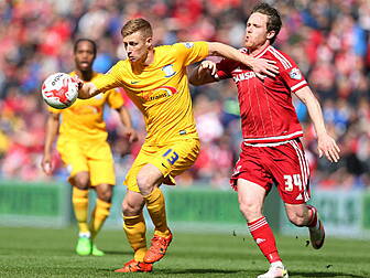 Preston sign former League of...